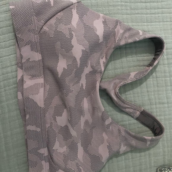 Athlete Sports Bra - Picture 1 of 3